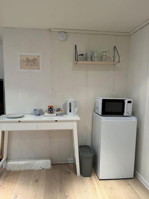 Hybel Med Bad Lägenhet Egersund Exteriör bild